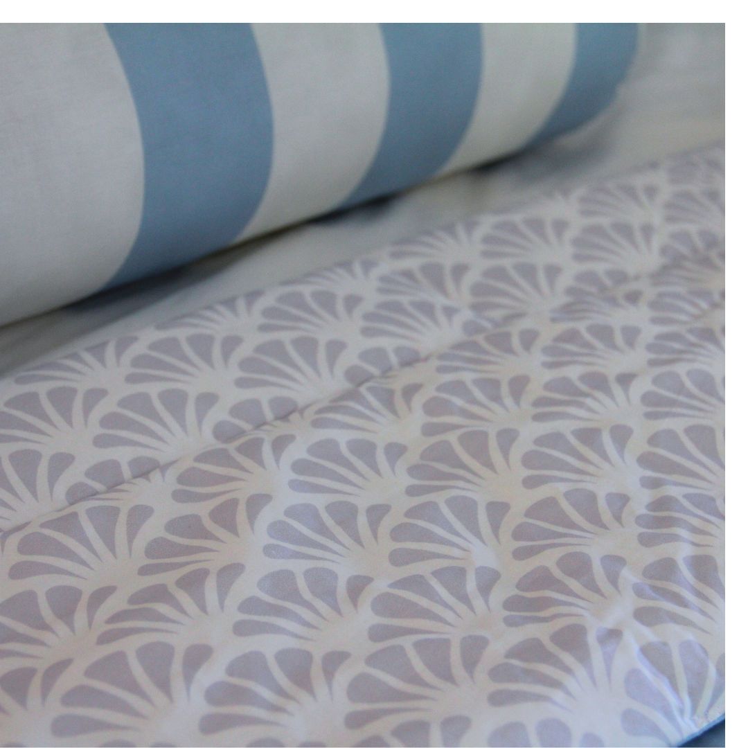 Shell patterned comforter up close